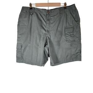 5.11 TACTICAL Men's Green Textured Heavy Duty Utility Cargo Shorts SZ 44